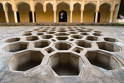 Ancient Octagonal Pool Design
