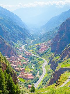 Mountain Valley Town Road